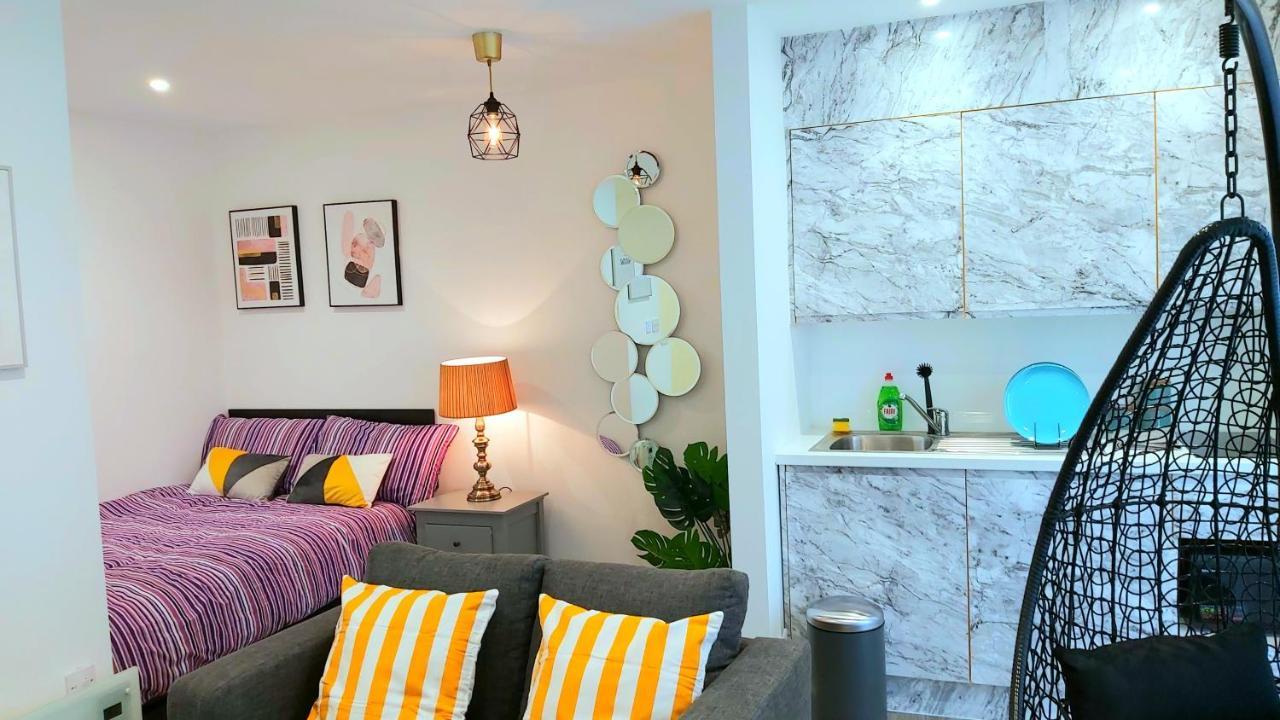 Lovely Studio Apartment Sheffield City Centre - Netflix, Wifi, Digital Tv מראה חיצוני תמונה